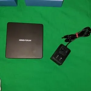 Minis Forum Fanless Mini PC Z83-F Intel