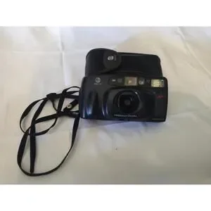 Minolta Freedom Dual AF 35mm Film Point And Shoot Camera Film Tested With Case