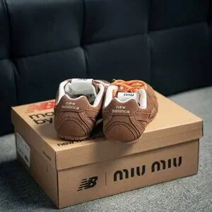 Miumiu X New Balance 530 Classic Sneake