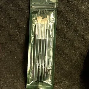 MOTD Cosmetics Eyebrush Set