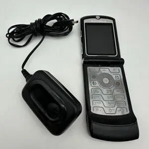 Motorola RAZR V3 Black Flip Mobile Phone VTG CLASSIC AT&T - TESTED