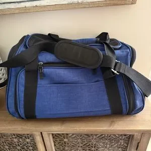 Mr. Peanut's 18” Expandable Pet Carrier Airline Approved Blue Faux Fur Bedding