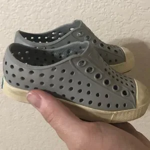 Native Toddler Jefferson Shoes In Grey Purple Size C6