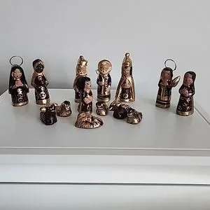 NATIVITY Set Miniature Mexican Pottery Of 14 Hand Painted Gold/ Chocolate Brown