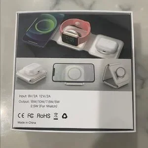 NEW 3 In 1 Magnetic Wireless Charger - White