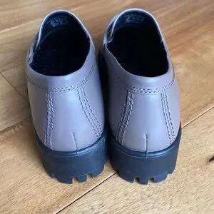 NEW Ecco “Modtray” Penny loafer