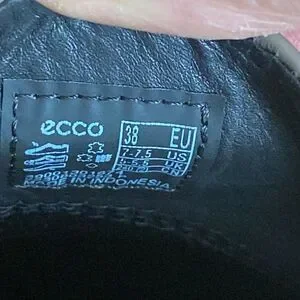 NEW Ecco “Modtray” Penny loafer