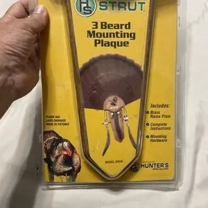 New In Package Strut 3 Bear Mounting Plaque Hunters Specialities
