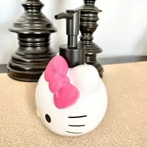 New Sanrio HELLO KITTY Ceramic Soap Dispenser Pump
