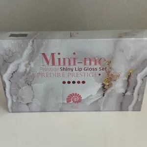 New Sealed Mini Me Prestige Shiny Lip Gloss Set La Predire Prestige Paris