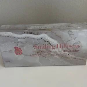 New Sealed Smiling Hibiscus Lipstick -Light Red Matte Lipstick 