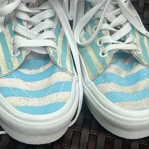 New Vans Sk8 Hi Top Skate Shoe Women 6.5 Pastel Stripes Multicolor