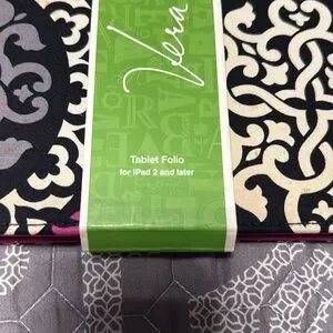 NEW Vera Bradley Tablet Folio For IPad 2 And Later