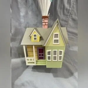 NEW Walt Disney Parks Disney Pixar's UP Table Top Light LED Lamp Balloon House