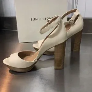 New WB Woman’s Sun + Stone High Heel