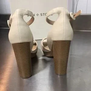 New WB Woman’s Sun + Stone High Heel