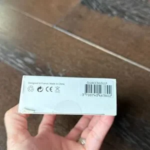 NIB Guess Air Pods 2 Case Pink Gold