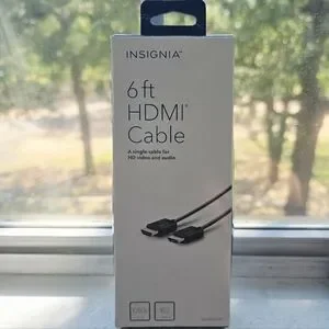 NIB Insignia 6 Ft HDMI Cable NS-HG06505 1080p 10.5 Gbps