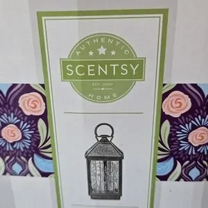 NIB SCENTSY GLIMMER & GLOW WAX WARMER