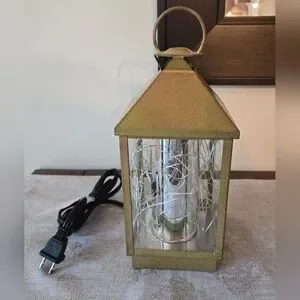 NIB SCENTSY GLIMMER & GLOW WAX WARMER