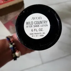 NIB Vintage Avon Pump Decanter Wild Country After Shave Lotion With Original Box