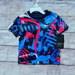 Nike Dri-Fit 2 Piece T-Shirt & Shot Set NEW