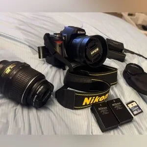 Nikon D60 DSLR Camera with 2 Lens 2 batteries charger plus SD card