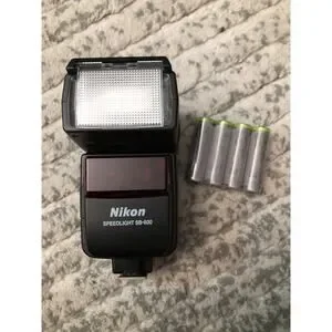 Nikon Speedlight SB-600 Shoe Mount Flash