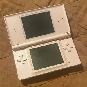 Nintendo DS Lite Pink Handheld Console