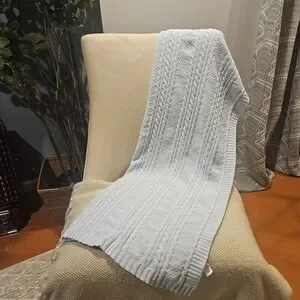 Nordstrom Baby Soft Blue Cable Knit Throw 30 In By 40 In NWOT