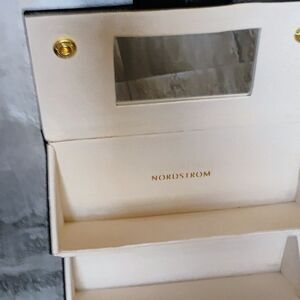Nordstrom Expandable Mini Hexagon Fold-Up Travel Jewelry Case