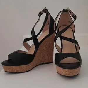 Nova wedges great condition size 10