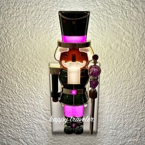 NUTCRACKER Nightlight Wallflowers Plug
