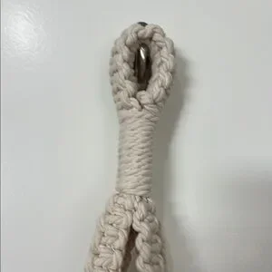 NWOT Cream Macrame And Wood Plant Hanging Shelf