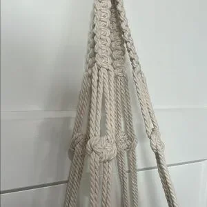 NWOT Cream Macrame And Wood Plant Hanging Shelf