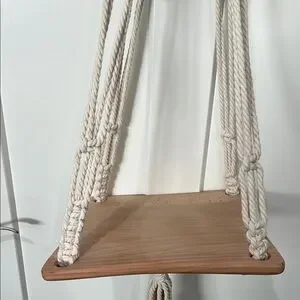NWOT Cream Macrame And Wood Plant Hanging Shelf