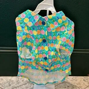 NWOT✨ Cynthia Rowley Multi Pineapple Hawaiian Style Pet Shirt Medium *3/$15*