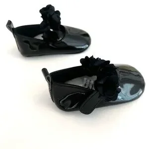 (NWOT) Elegant Baby Girl Black Dress Shoes W/Floral & Rhinestone Details Size 1