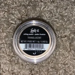 NWOT KVB setting powder color translucent