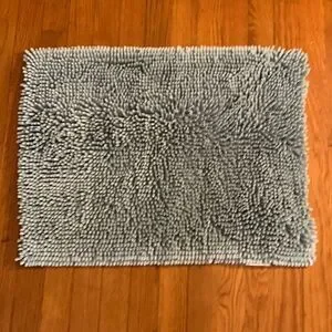 NWOT turquoise bath mat