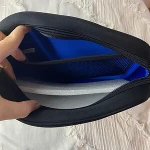 NWT ABEO Travel Case