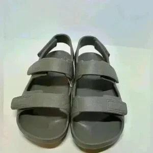 NWT Art Class Hartley Sandals Brown Size 4