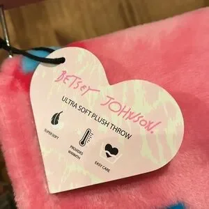 NWT Betsey Johnson Sweets Throw