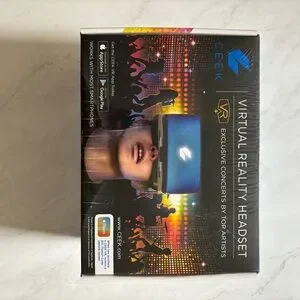 NWT Ceek Virtual Reality VR Headset