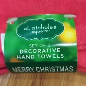 NWT Christmas Gift Towels. 100% Cotton Size 16x25 Inches
