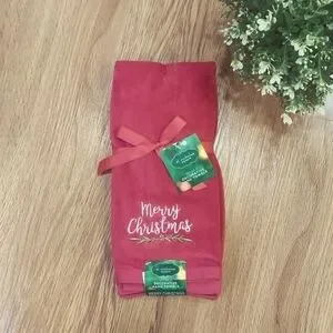 NWT Christmas gift towels. 100% cotton Size 16x25 inches