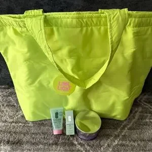 NWT Clinique Bundle Take The Day Off Balm Moisture Surge All About Clean Soap