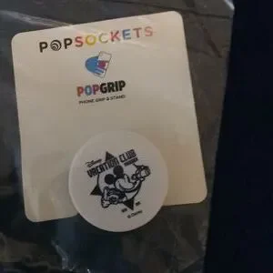 NWT DVC Disney Vacation Club member pop sockets for smart phones POPGRIP