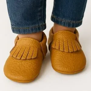 NWT Genuine Leather Baby Moccasins – Classic Tan Fringe