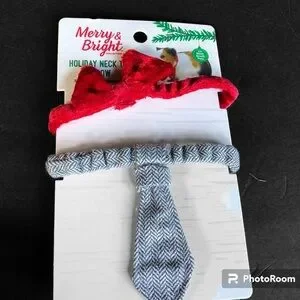 NWT Guinea Holiday Christmas Bundle